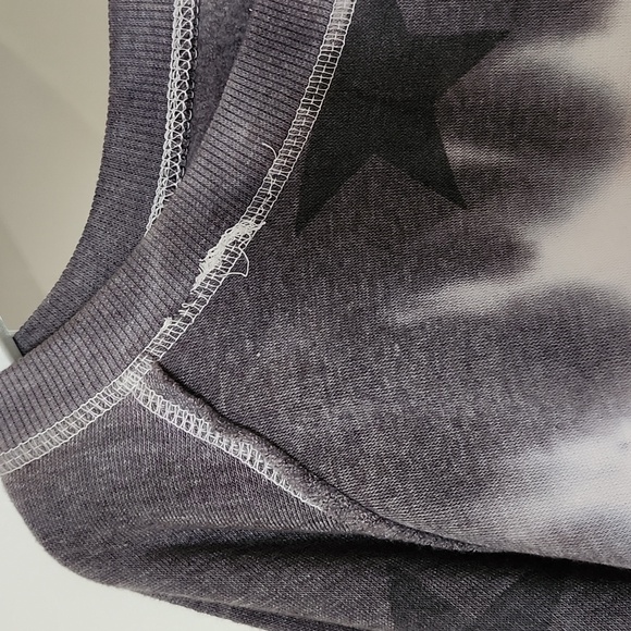 Oversized Sweatshirt - Picture 5 of 6